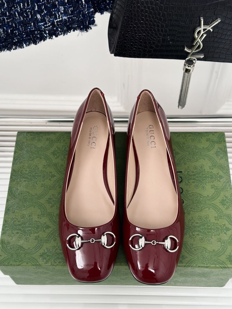 Gucci Flat Shoes